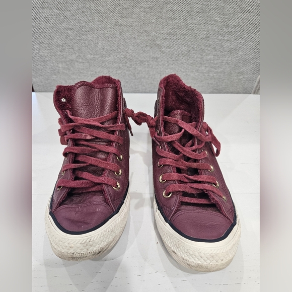 Converse Chuck Taylor All Star Maroon High Top Leather. Faux Fur Lined Sz 6 EUC - Picture 2 of 6